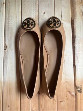 Tory Burch Camel Leather Logo Ballet Flats